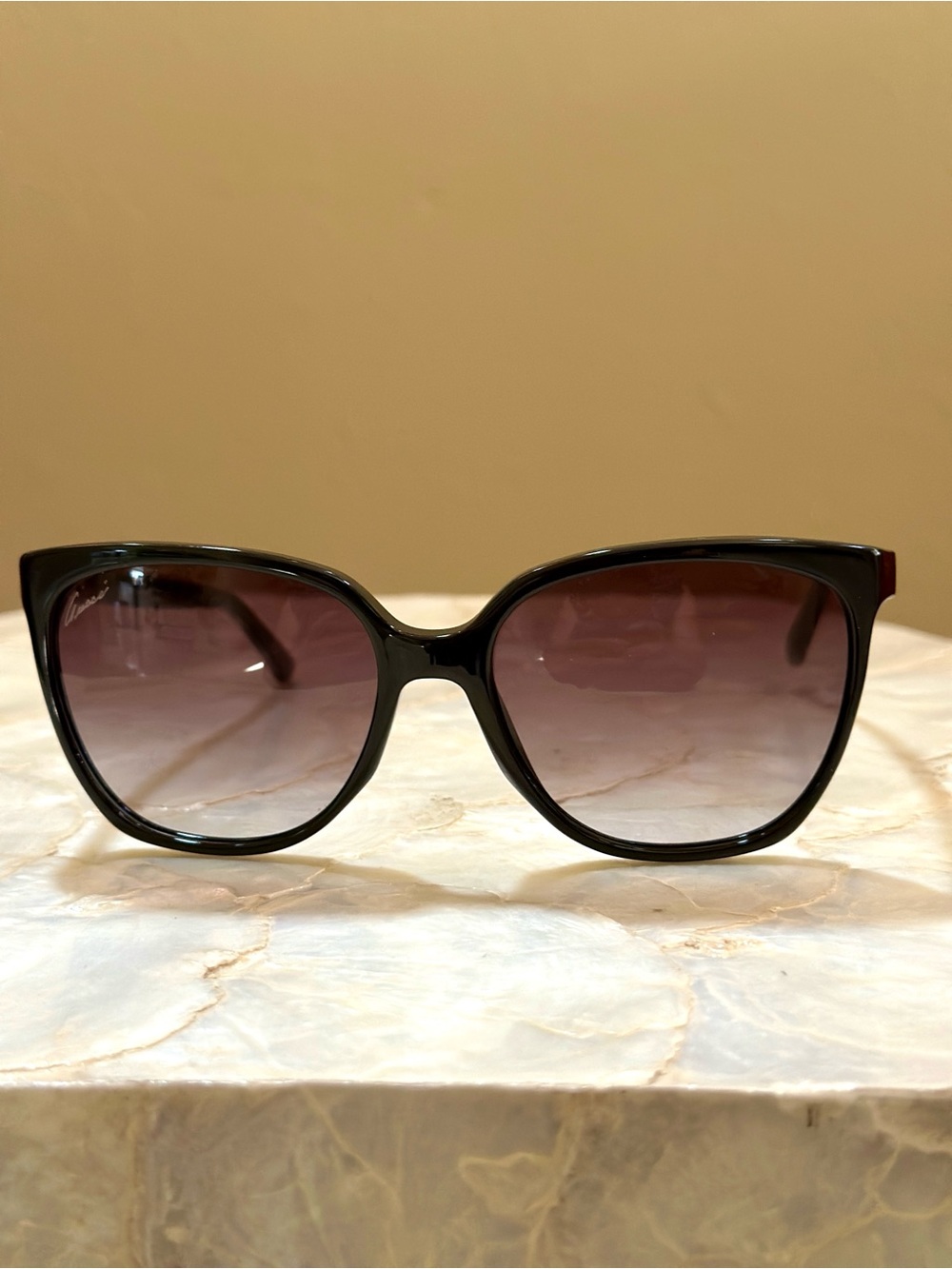 Gucci Black Cat-eye Sunglasses with Gradient Lenses
